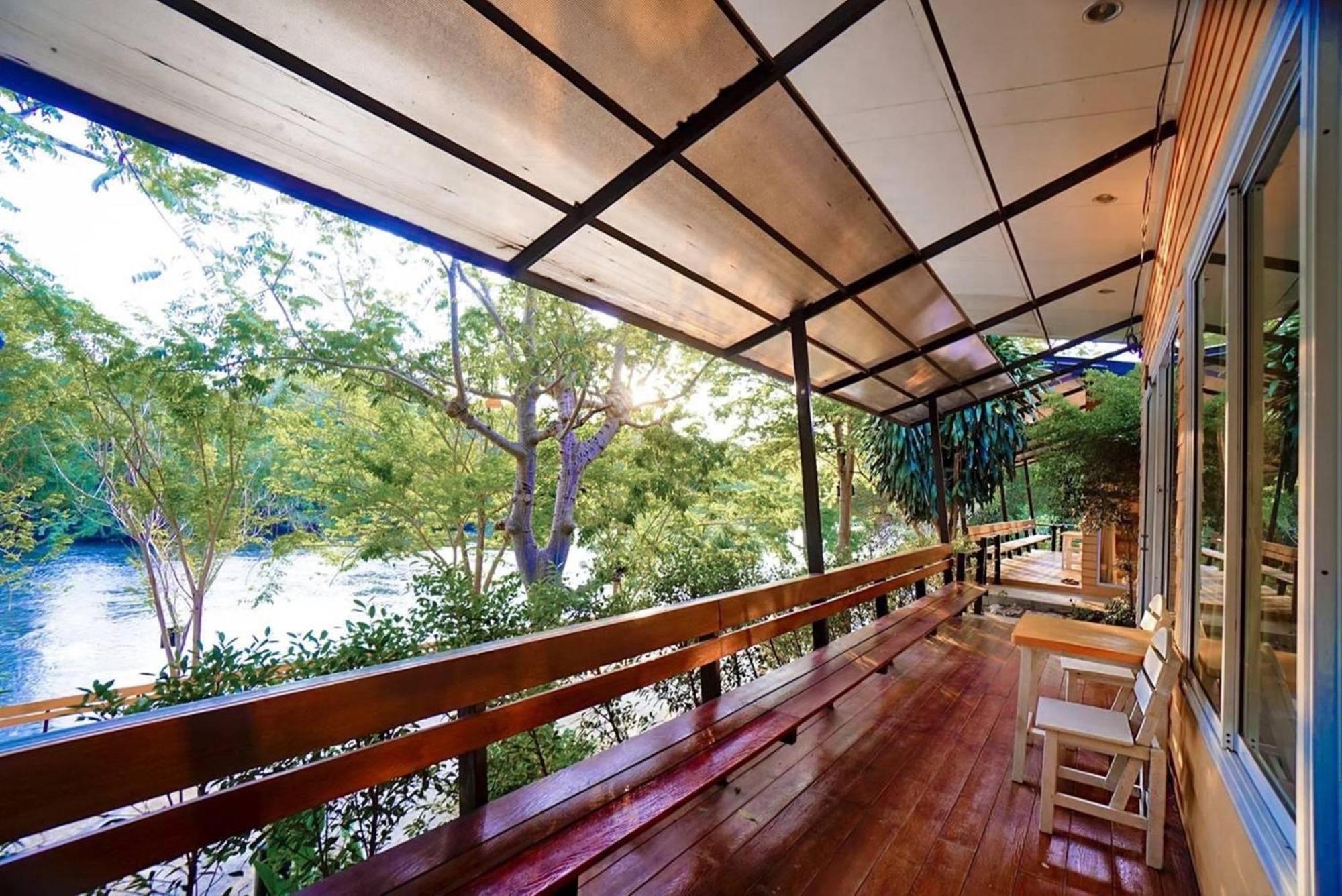 Aurora Resort Kanchanaburi Exterior foto